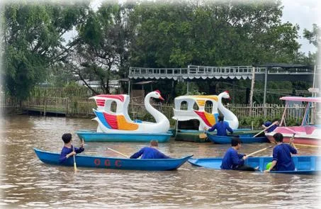 TOUR VỀ NGUỒN NGÃ BA GIỒNG - HÓC MÔM FAM
